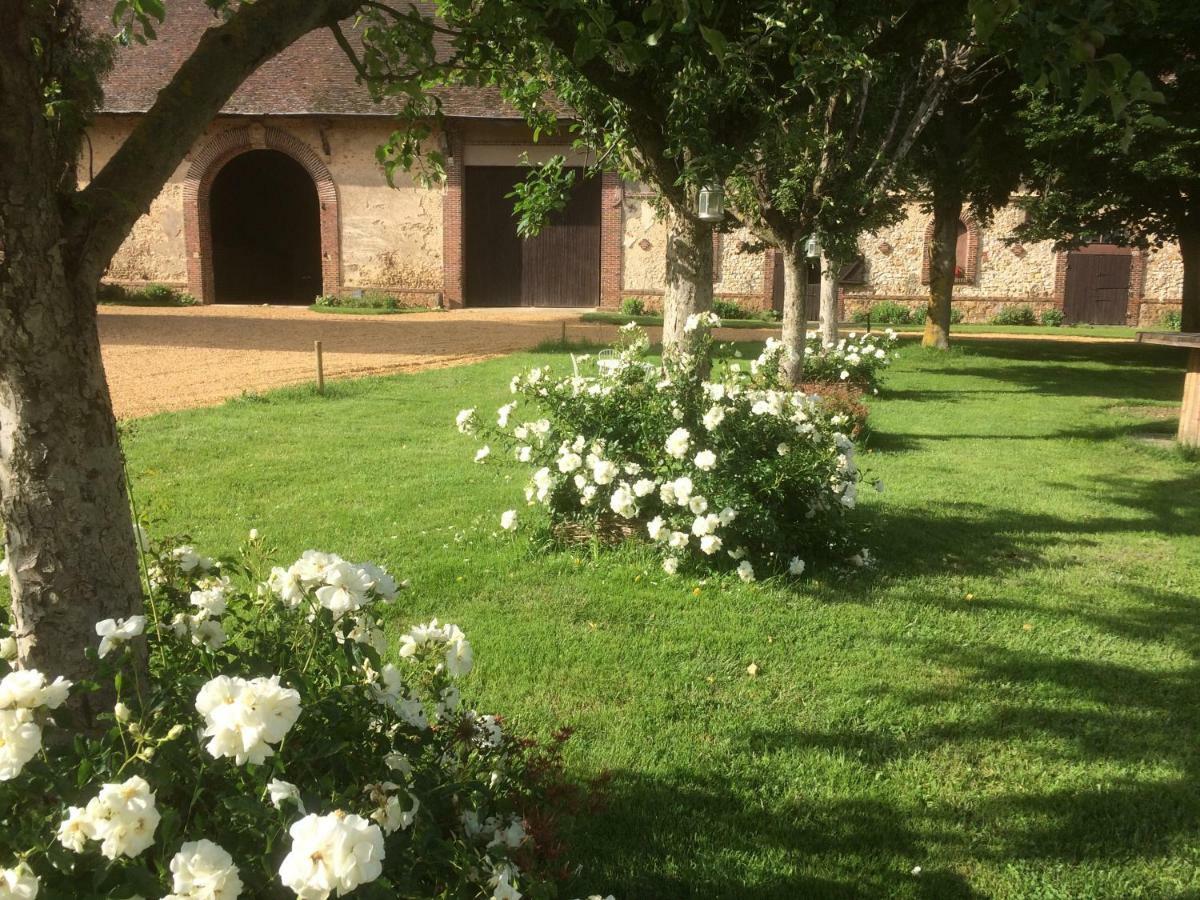 La Ferme Au Colombier Bed & Breakfast Neron Exterior photo
